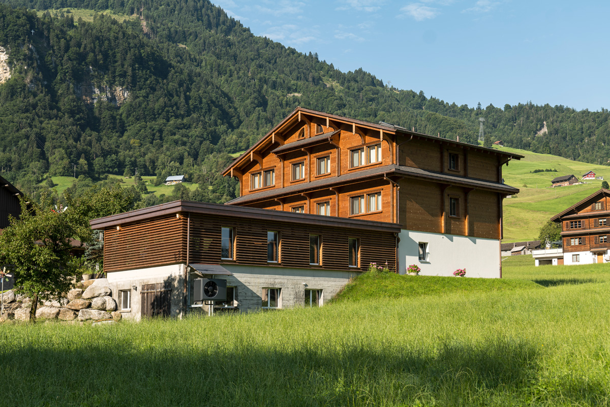 Dallenwil: Alois und Ursula Niderberger Ersatzbau Wohnhaus
